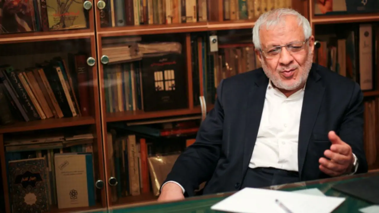 آمریکا با افزایش تحریم‌های اقتصادی قصد ضربه به انقلاب را دارد/ رئیس‌جمهور نقشه آمریکا را در نیویورک خنثی کند