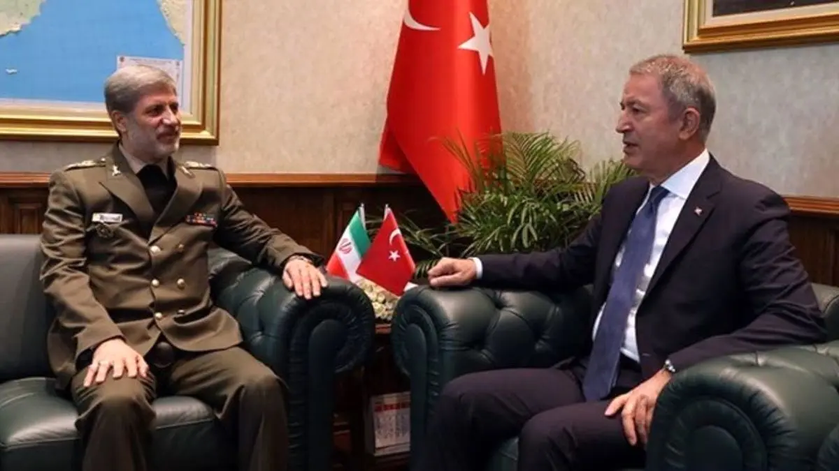 وزیر دفاع کشورمان با همتای ترکیه‌ای خود دیدار کرد