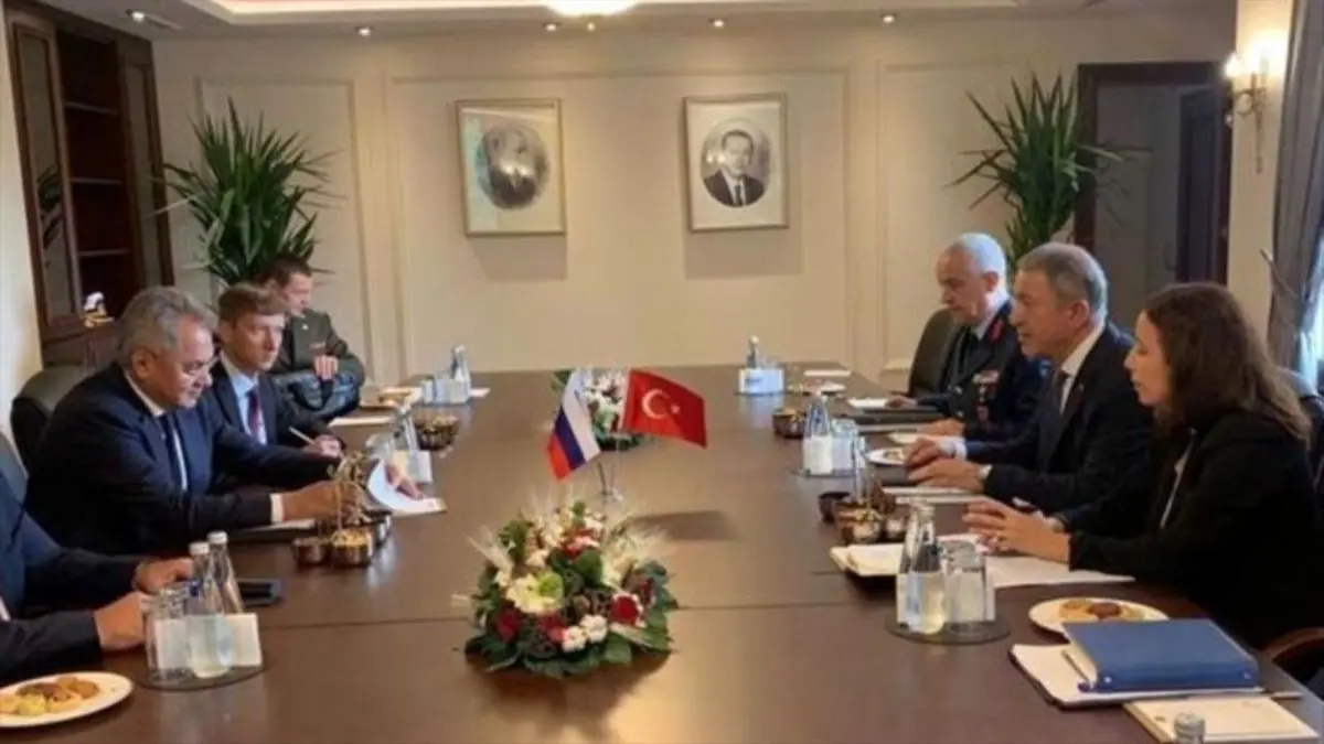 وزرای دفاع ترکیه و روسیه در آنکارا دیدار کردند