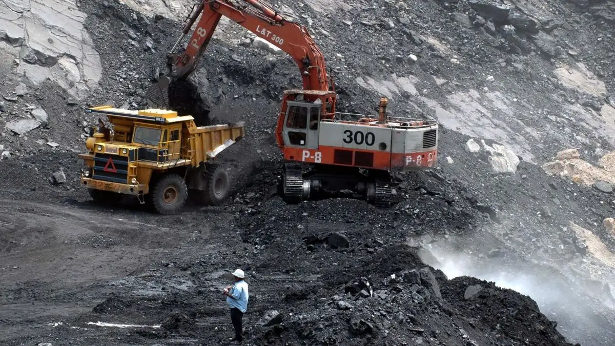 خام‌فروشی سنگ آهن 5 میلیون تن از صادرات فولاد کشور کم کرد