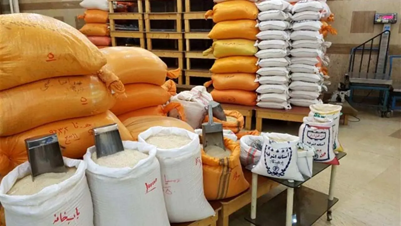 جزئیات ثبت سفارش 160 هزار تن برنج وارداتی اعلام شد/بازرگانی دولتی مالک بخشی از برنج های دپو شده در بنادر است