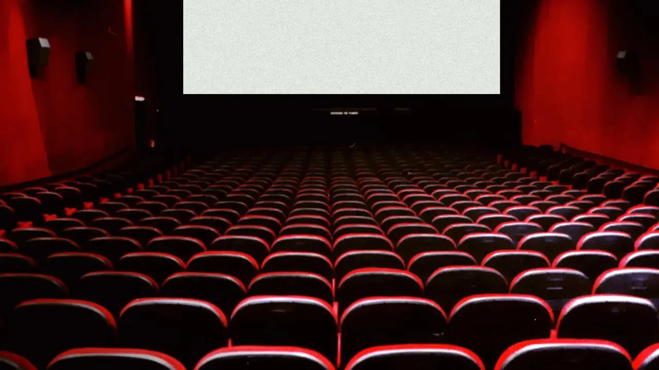 آمار تاسف‌برانگیز سینماها در روز ملی سینما/ فیلم «صدای منو می‌شنوید؟» روز جمعه و با بلیت نیم‌بها، فقط پنج نفر تماشاگر داشته است