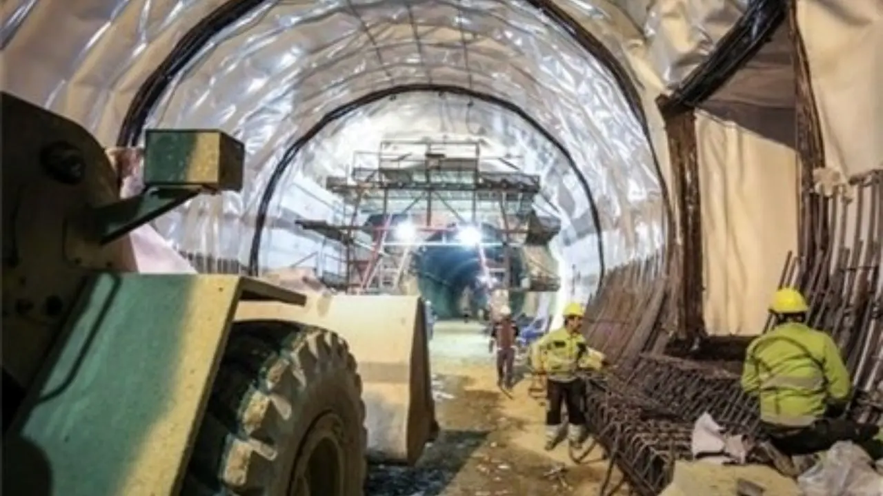 پیشرفت 85 درصدی عملیات حفاری هشتمین تونل ترافیکی پایتخت در خیابان آزادی