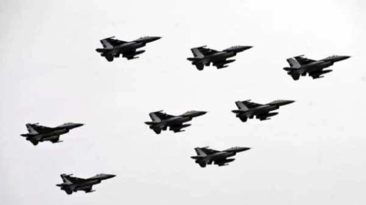 نیروهای حفتر از جنگنده‌های فرانسوی فروخته شده به مصر استفاده می‌کنند