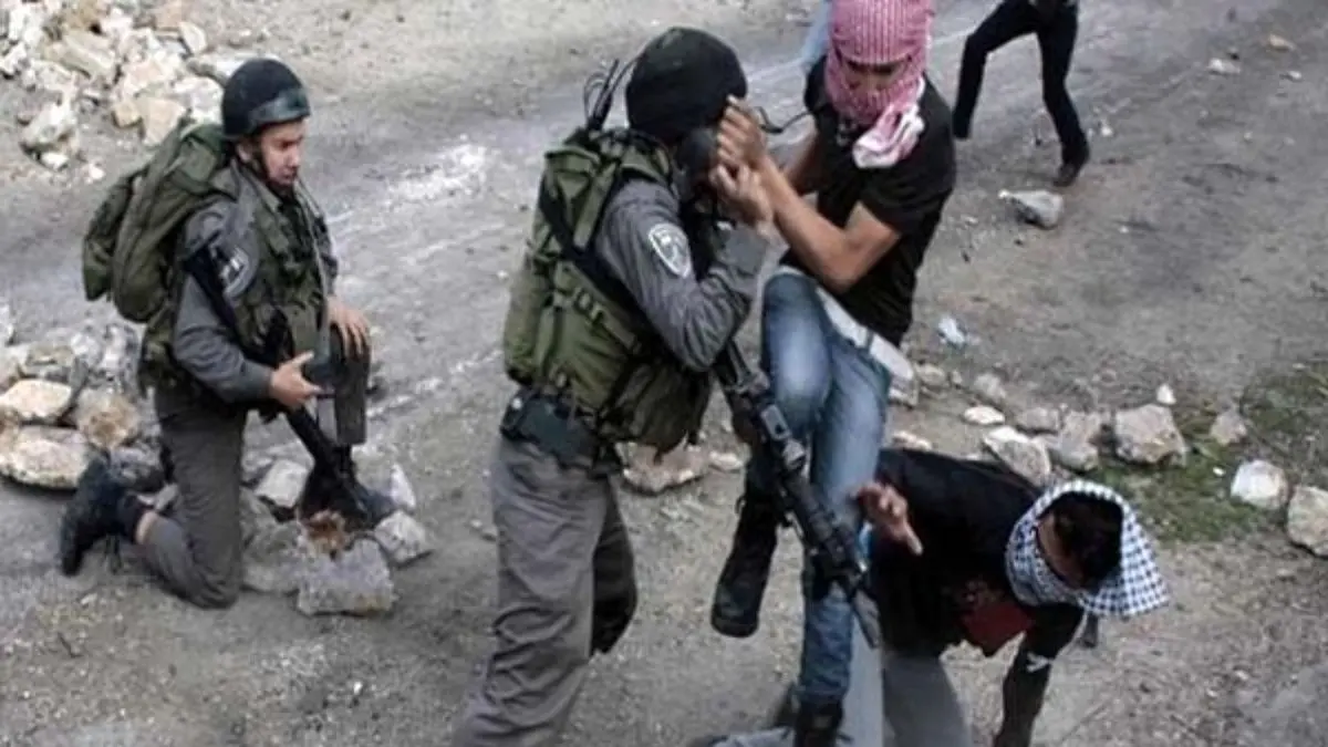 بازداشت شماری از فلسطینیان توسط صهیونیستها در کرانه باختری