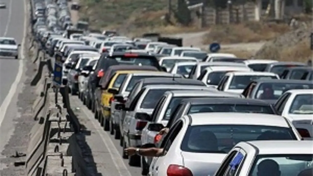 ترافیک در آزادراه قزوین_کرج_تهران سنگین است
