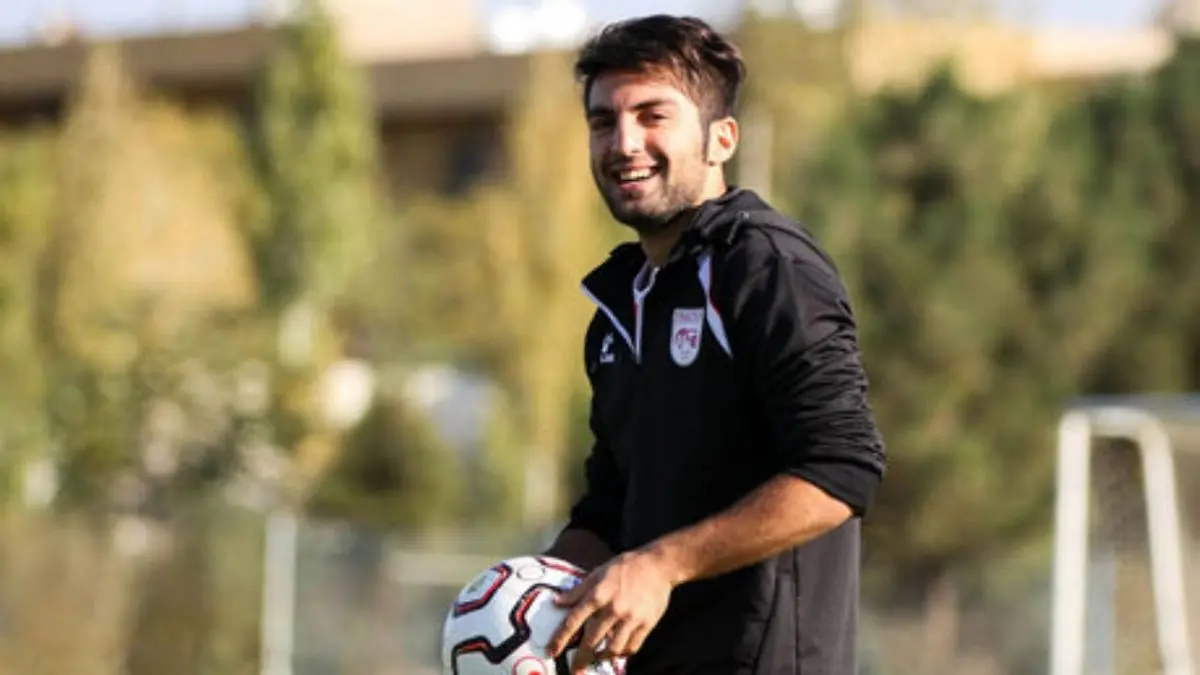 پرسپولیسی‌ها هم اذعان کردند که پنالتی اشتباه بود