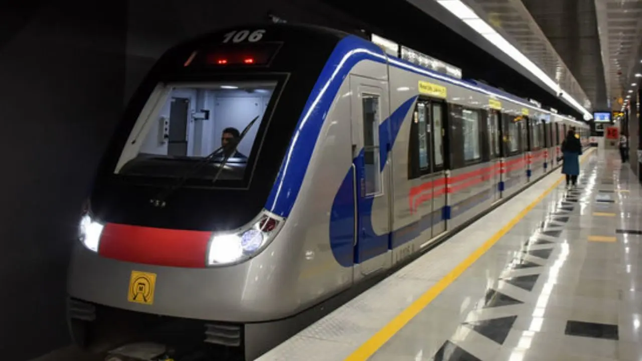 روزانه 2100 حرکت قطار در مترو تهران داریم