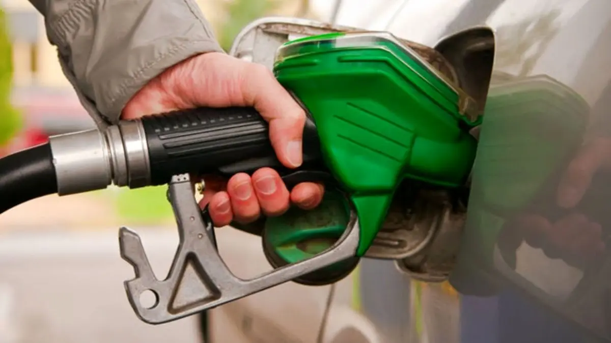 بنزین در افغانستان و عراق چقدر گران‌تر از ایران است؟