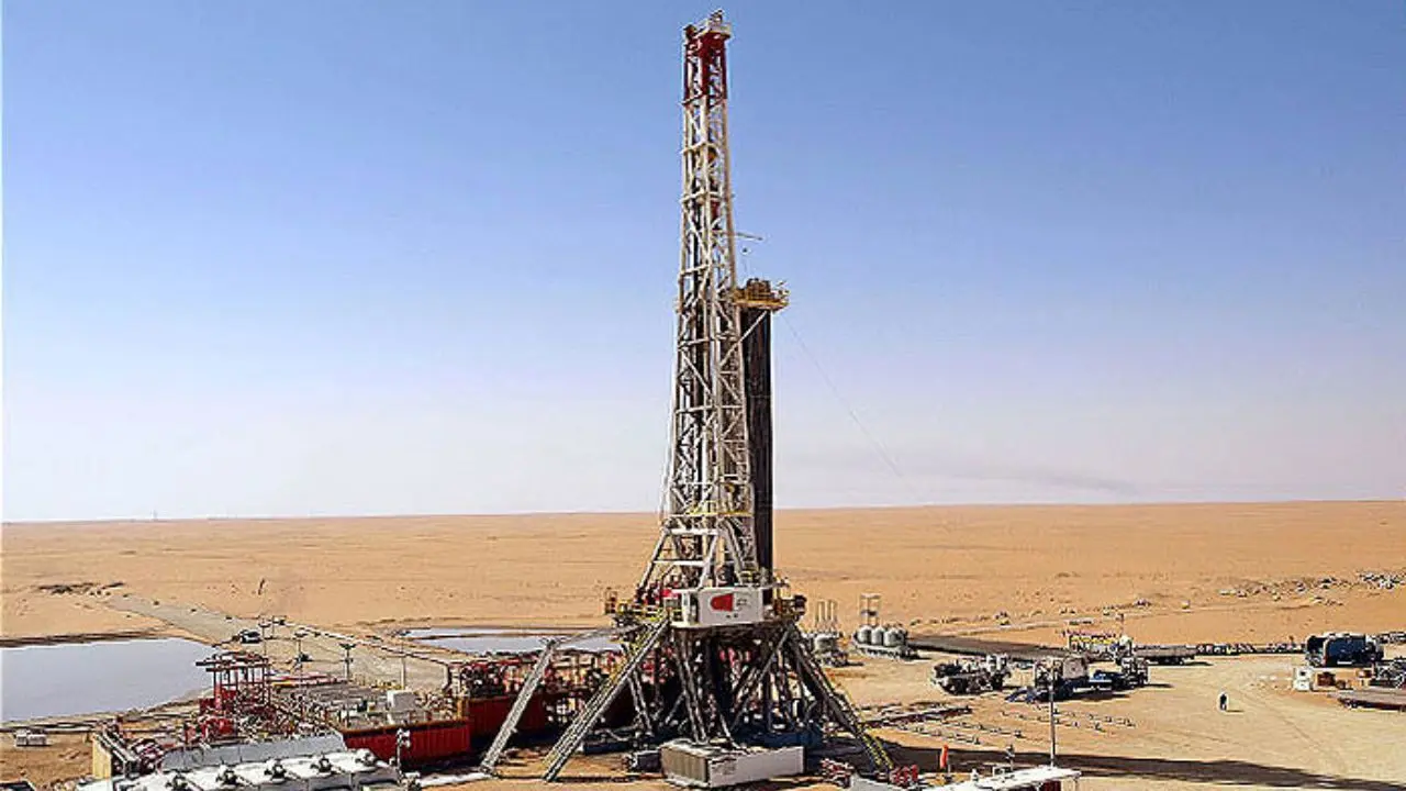 افزایش تولید نفت از میدان مشترک آذر تا پایان سال