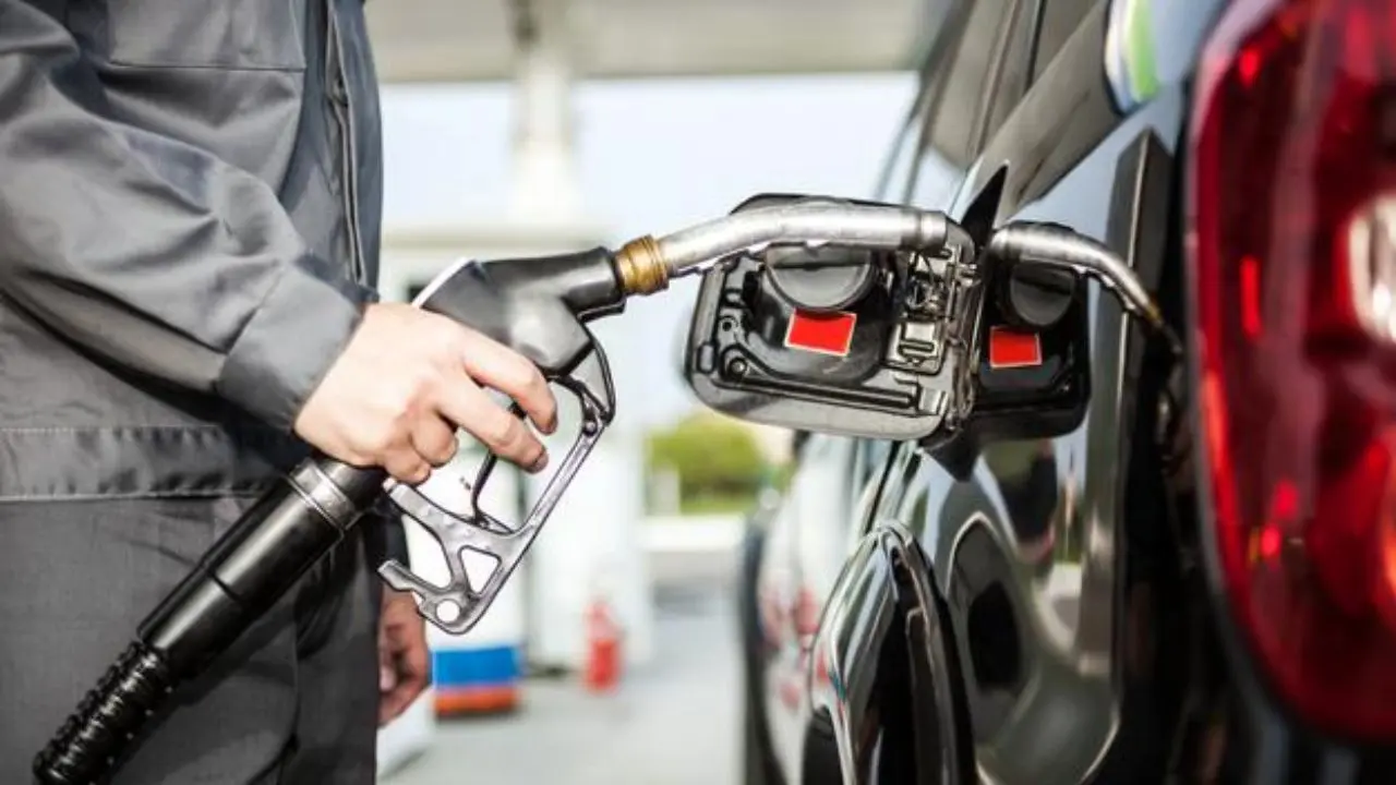 60 درصد مصرف بنزین در اختیار خودروهای سواری است