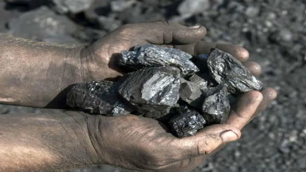 عوارض، مانعی برای تولید سنگ آهن/ قیمت سنگ آهن باید با قیمت جهانی سنجیده شود