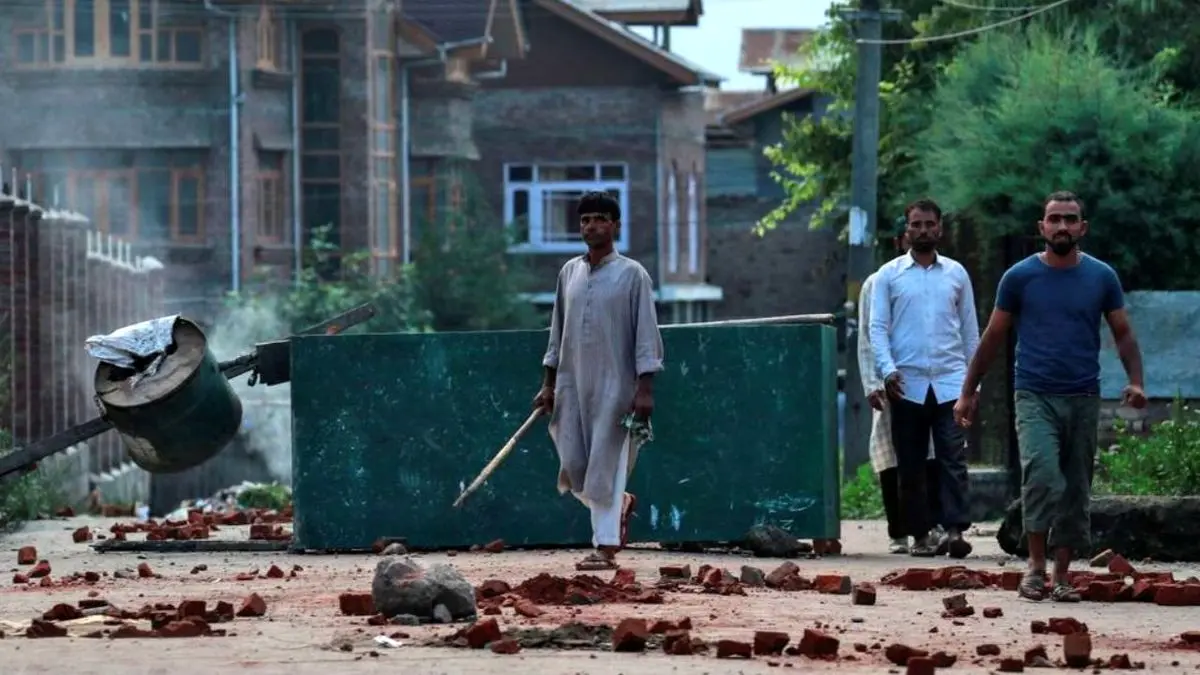 انفجار در کشمیر هند 10 زخمی به‌جا گذاشت