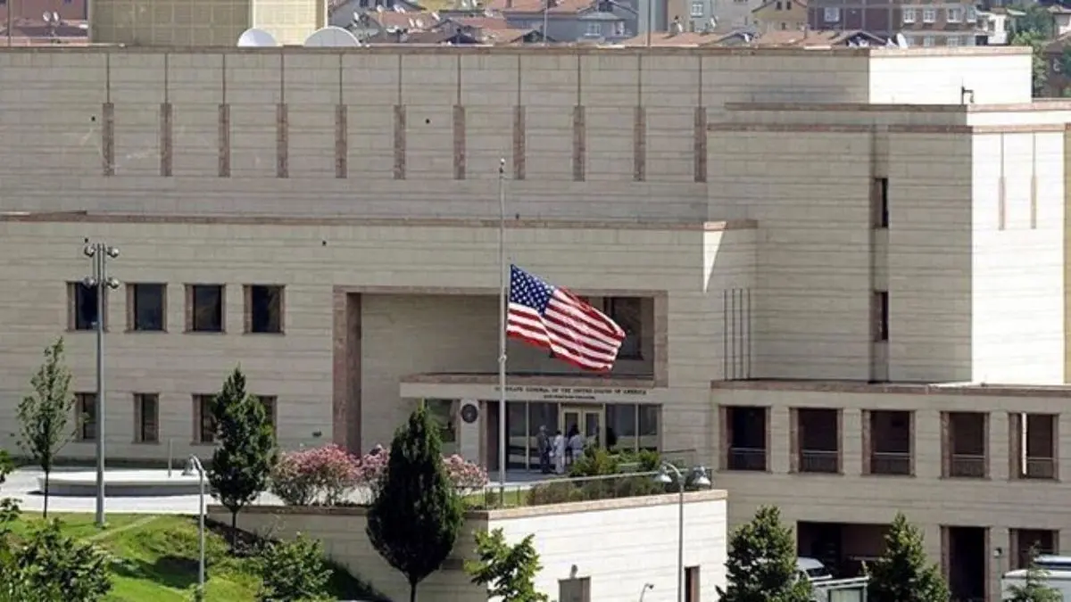 ماجرای «لایک» جنجالی سفارت آمریکا چیست؟