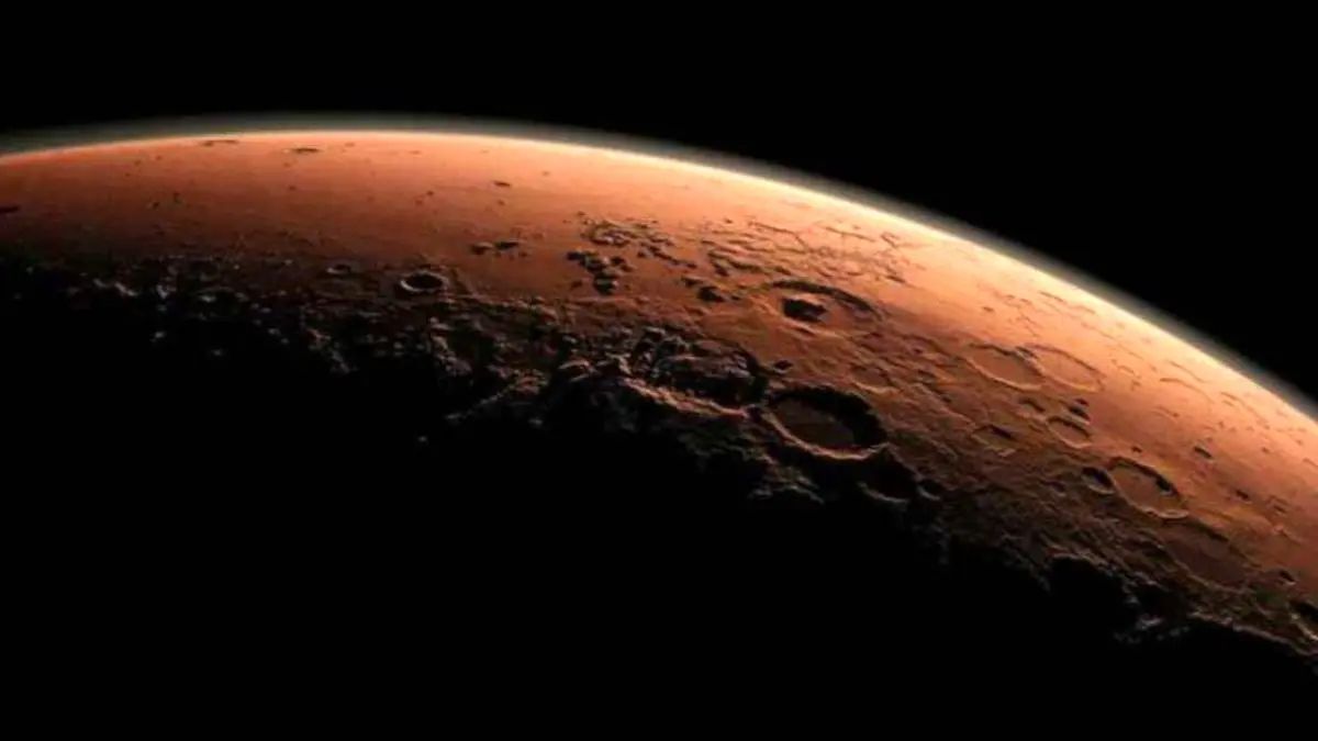 بقایای رودخانه 700 کیلومتری در سطح مریخ کشف شد + تصاویر