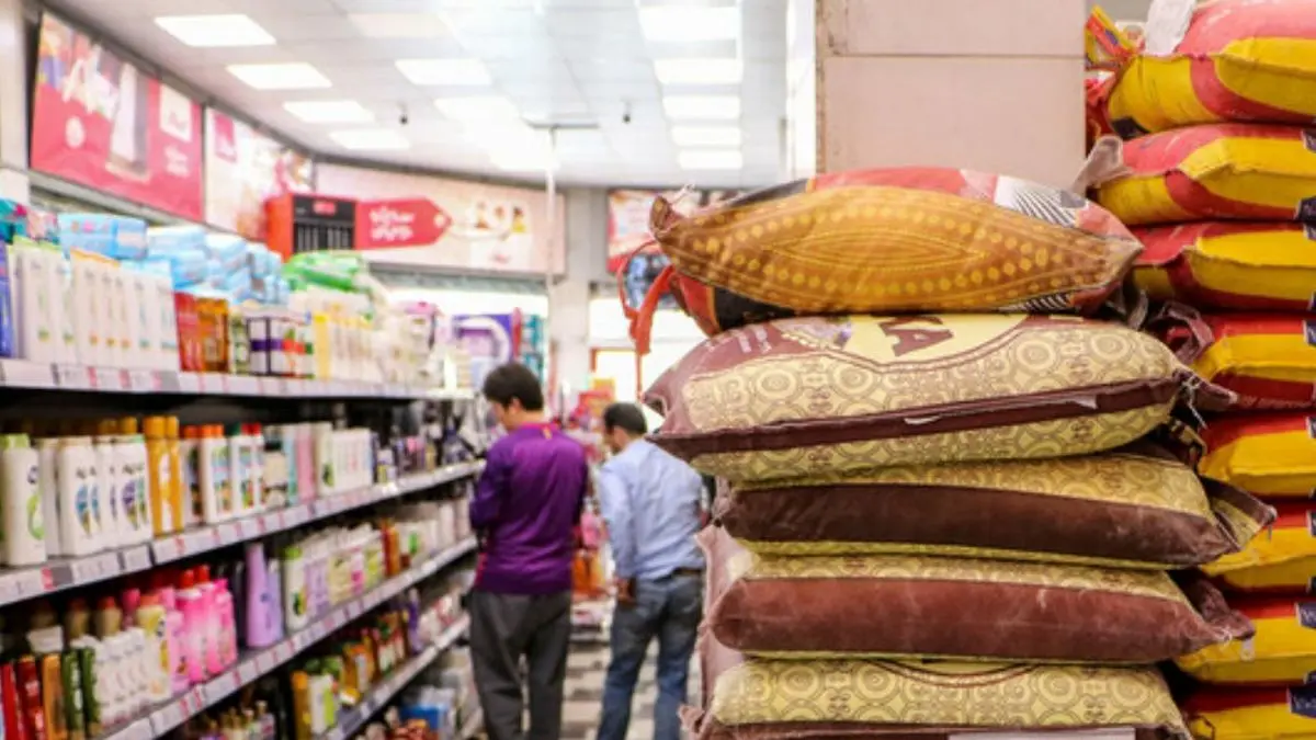 سرقت عجیب چهارنفر از فروشگاه زنجیره‌ای معروف در غرب تهران