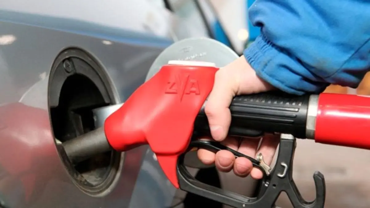 توزیع بنزین سوپر همچنان در وضعیت ابهام است