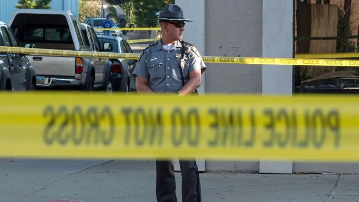 تیراندازی پلیس آمریکا به سمت مرد چاقوکش + ویدئو