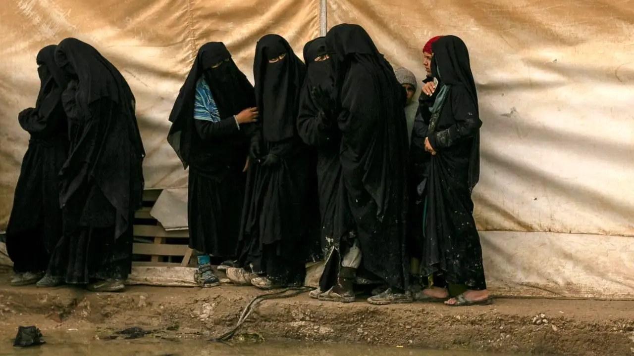 آمریکا 130 زن داعشی را به عراق منتقل کرد