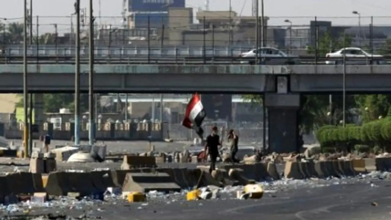 عراق؛ زیان‌های اعتراض به بیکاری/ زیان‌های اقتصاد عراق از قطع شدن اینترنت طی مدت تظاهرات حدود یک میلیارد دلار بوده است