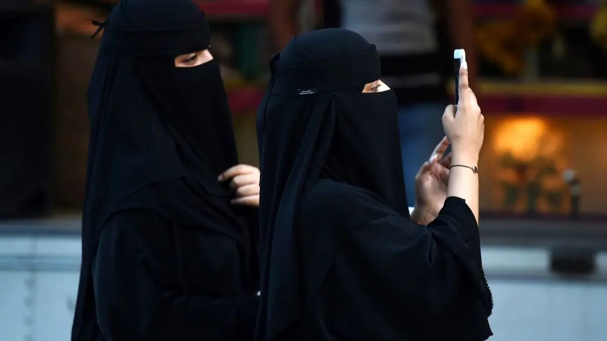 جنجال در عربستان درباره برقع زنان