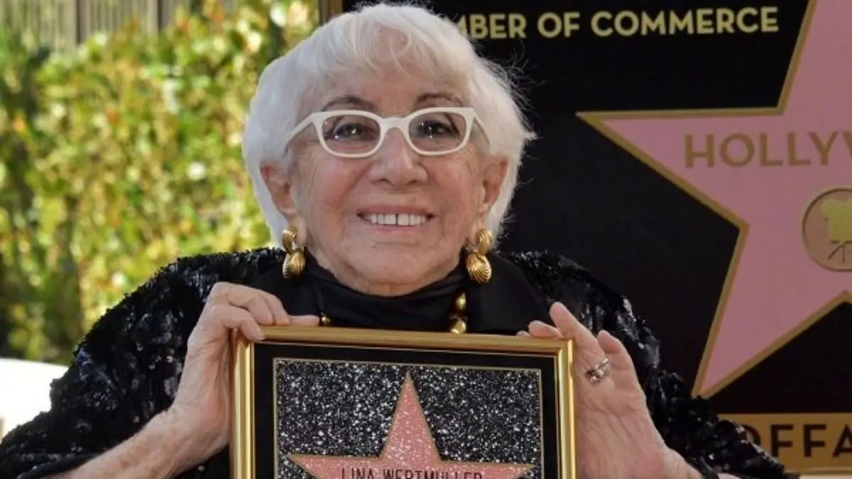 «لینا ورت‌مولر» در پیاده‌روی مشاهیر هالیوود ستاره‌دار شد
