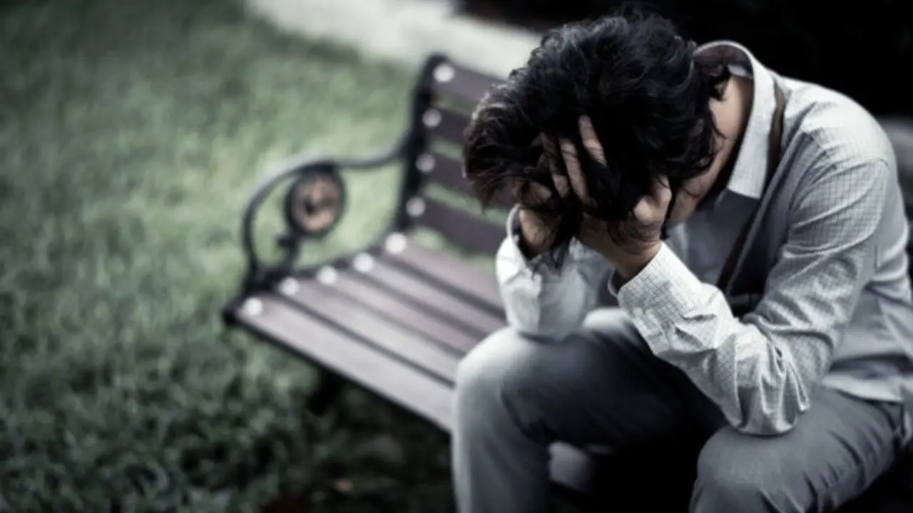 12 نشانه بیماری‌های روان که نباید نادیده گرفته شوند