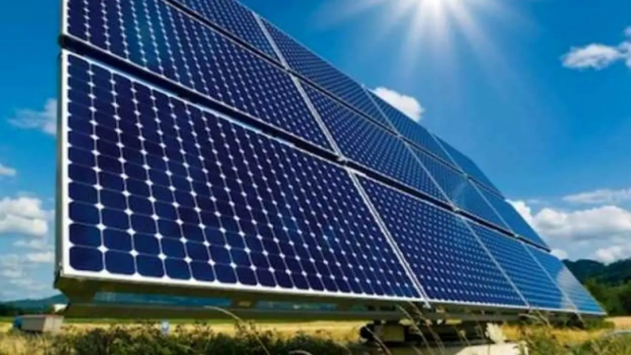 افزایش کارآیی پنل‌های خورشیدی در جذب انرژی با کمک نانوذرات