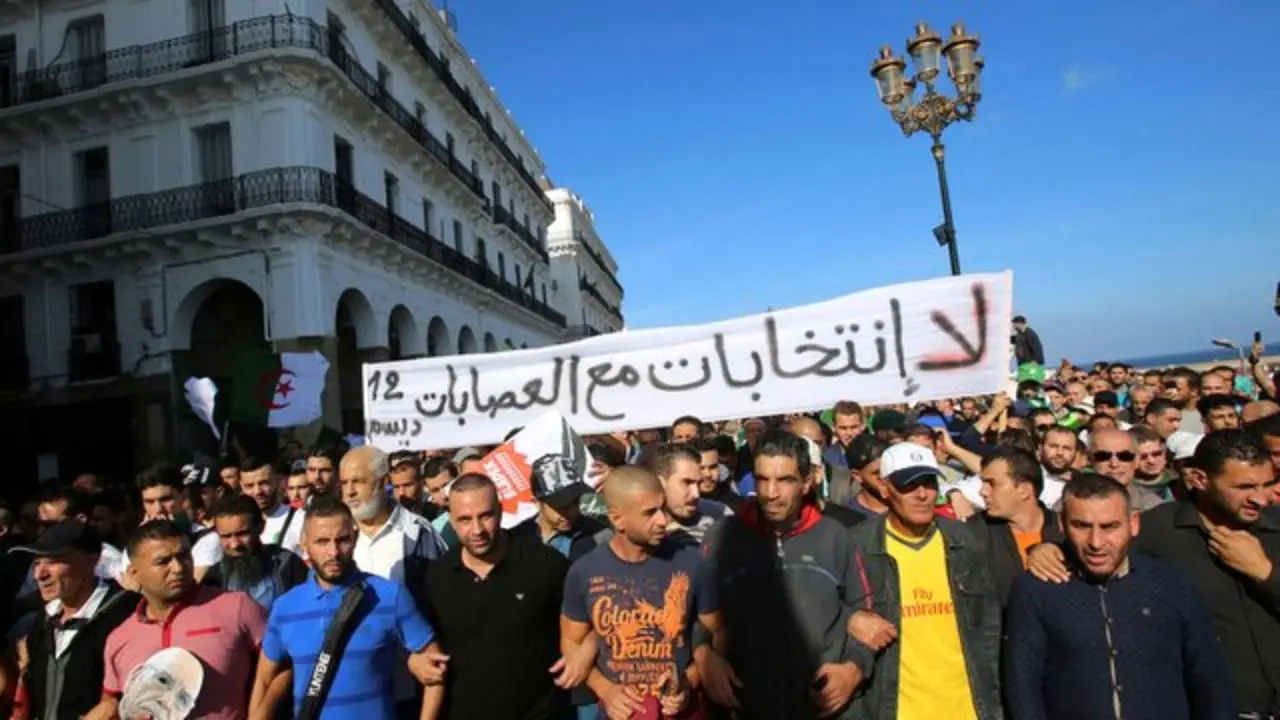 بخش‌های انرژی، صنعت، آموزش و حمل و نقل الجزایر هم اعتصاب کردند