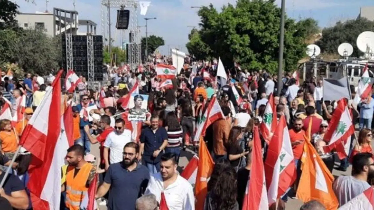 راهپیمایی شهروندان لبنانی در حمایت از «میشل عون» آغاز شد