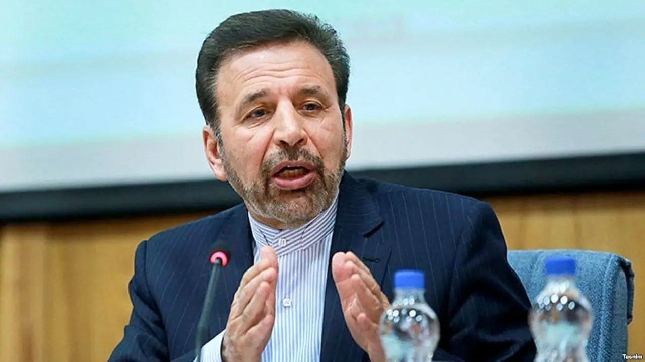 واکنش واعظی به مقایسه «بگم، بگم» احمدی نژاد با «می‌گویم» روحانی
