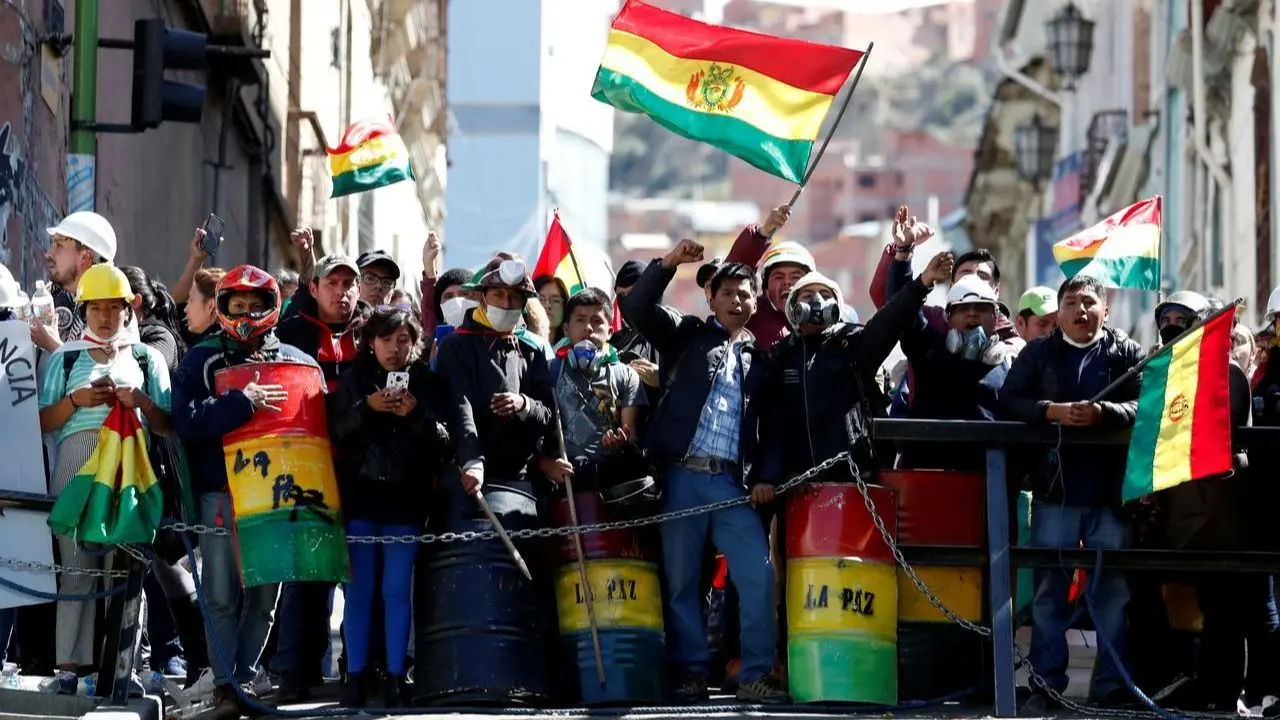بولیوی همچنان در بحران؛ مورالس عقب‌نشینی نمی‌کند