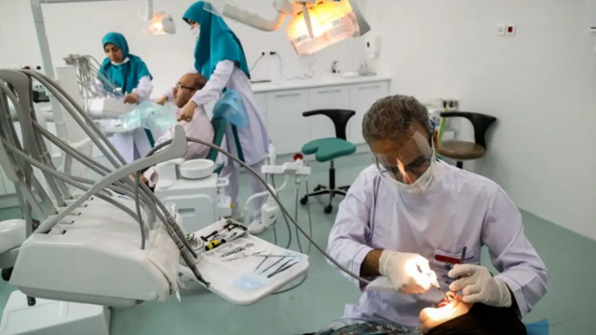 دندانپزشکان به دلار از بیماران پول می‌گیرند/ ایمپلنت 56 میلیون تومانی در تهران