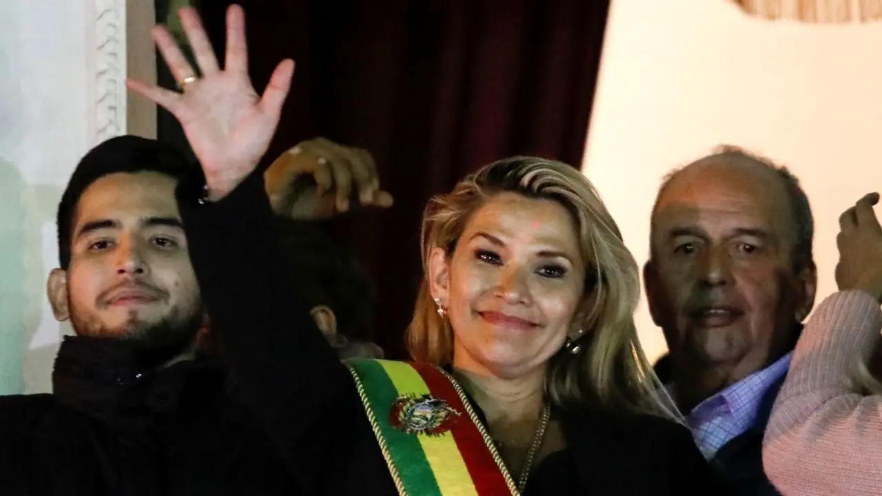 «آمریکا» رئیس‌جمهور موقت بولیوی را به رسمیت شناخت