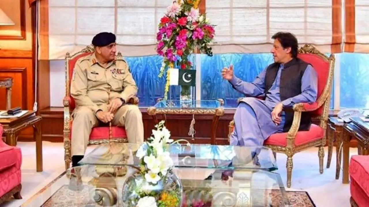 فرمانده ارتش پاکستان با «عمران خان» دیدار کرد