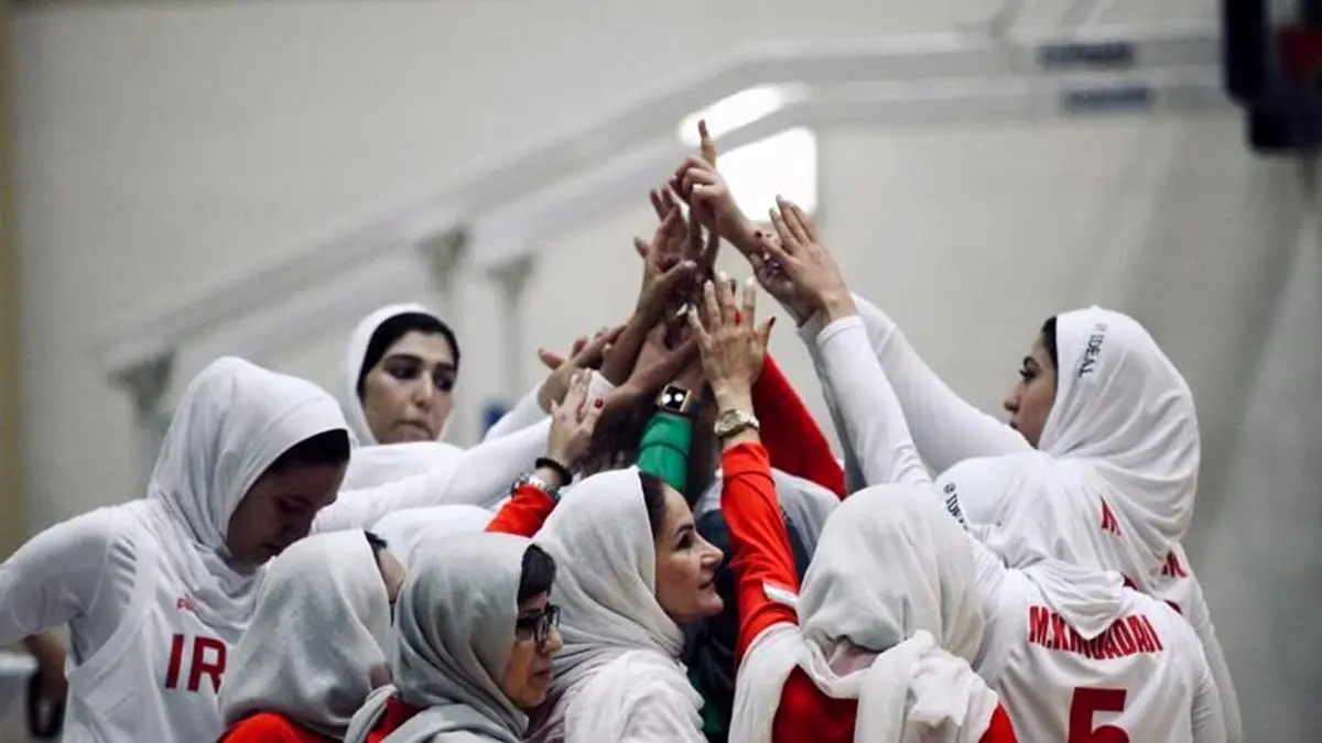 بانوی بسکتبالیست پس از تمرین در آمریکا: سرعت پیشرفت زنان ایران کافی نیست