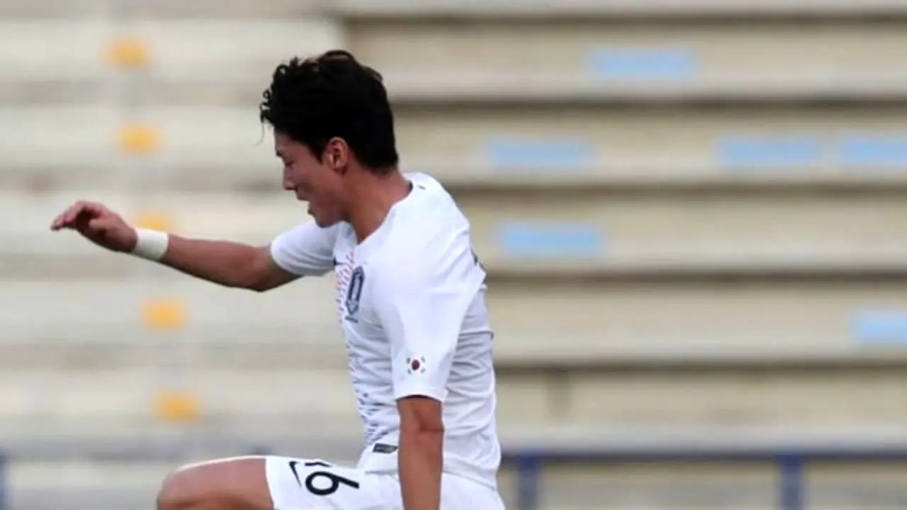 بازیکنان کره جنوبی به خاطر تساوی برابر لبنان عذرخواهی کردند