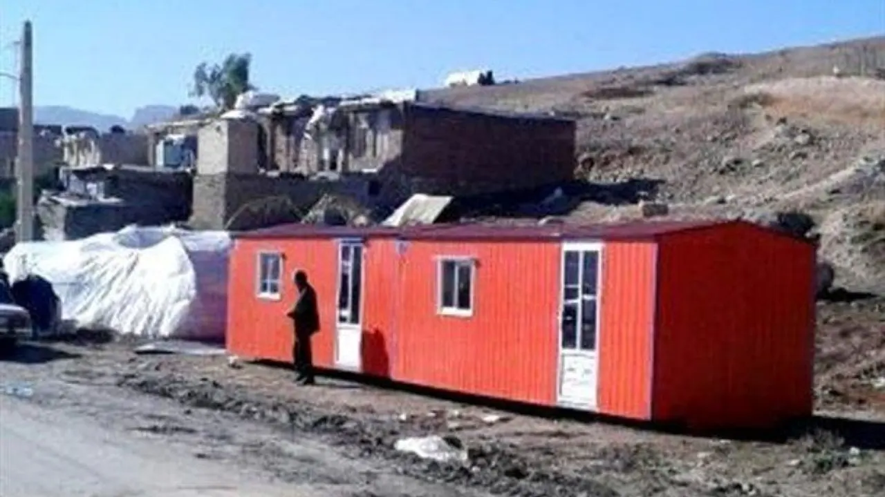 200 اتاقک اسکان موقت در روستاهای زلزله زده سراب ساخته می‌شود