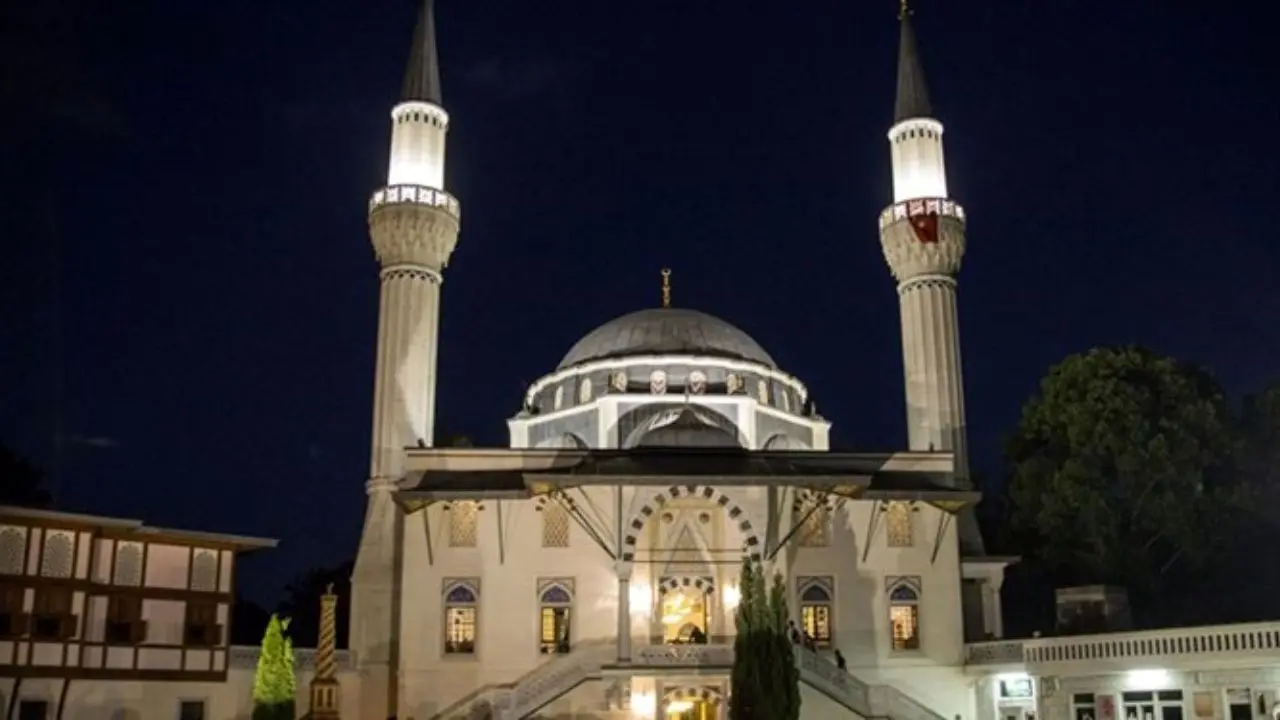 مسجدی در «برلین» تهدید به بمب‌گذاری شد
