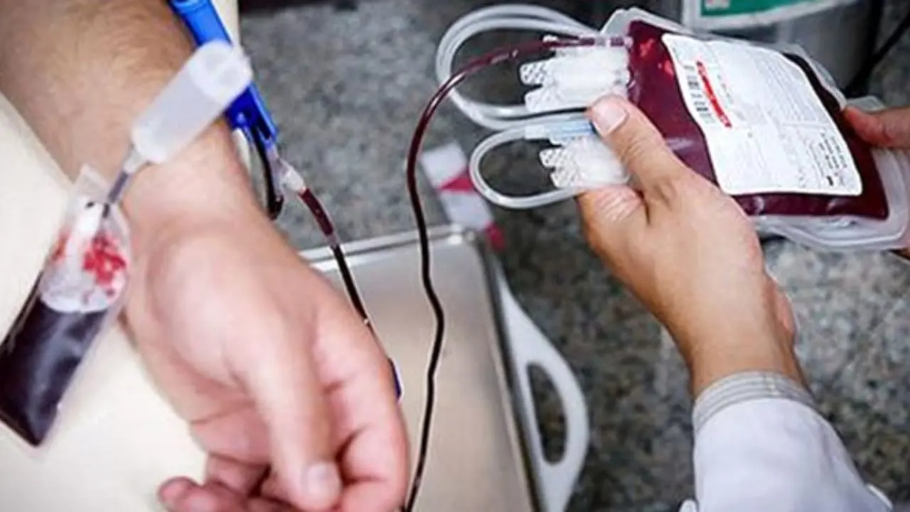 نیاز سازمان انتقال خون تهران ربطی به حوادث اخیر کشور نداشت/ نیاز بیمارستان‌ها افزایش نیافته، مراجعه مردم به خاطر گرانی بنزین و آلودگی هوا کم شده است/ در حال حاضر 50 درصد از انتقال خون کشور برای زنان است، اما تنها پنج درصد از اهداکنندگان زن هستند/ اهدای خو