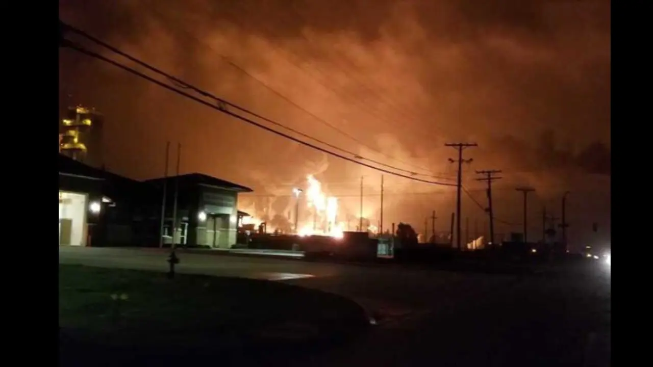 انفجار مهیب در کارخانه مواد شیمیایی «تگزاس» + ویدئو