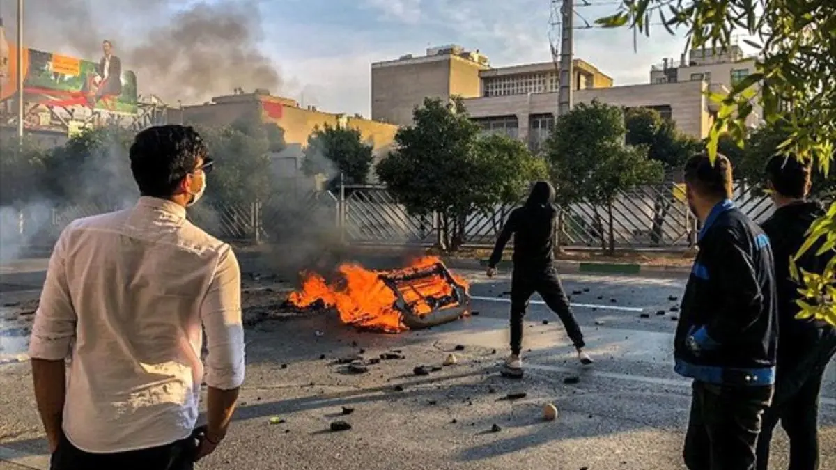 بازداشت 3 دانشجوی شهید بهشتی در وقایع اخیر/ جایگاه دانشجو به‌طور شایسته به جامعه شناسانده شود