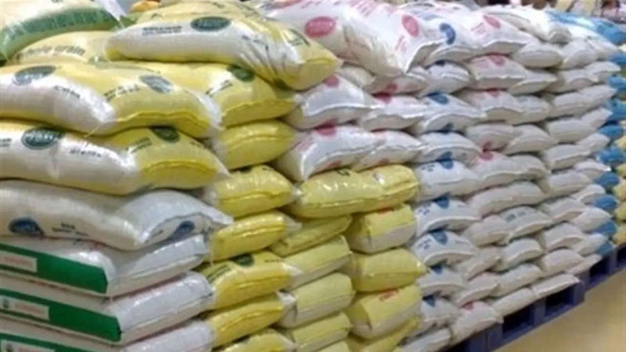 رفع مشکلات مربوط به رسوب 1500 کانتینر برنج
