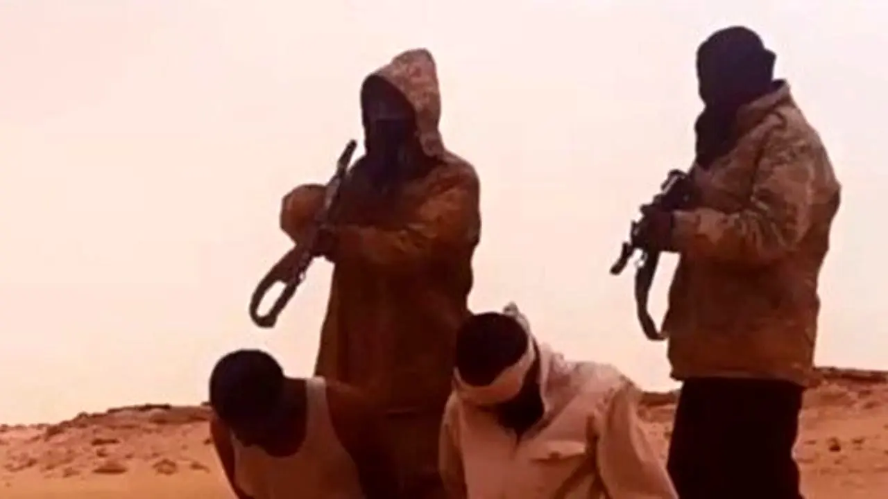 داعش در لیبی فیلمی را از سر بریدن چند اسیر منتشر کرد
