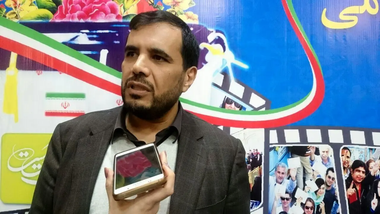 «محمدرضا نجفی» برای ثبت‌نام در انتخابات مجلس به وزارت کشور رفت