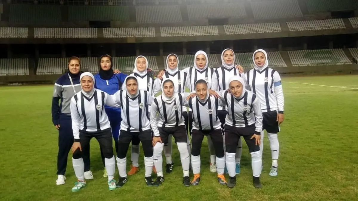 تیم فوتبال زنان زاگرس شیراز در آستانه انحلال/ چه کسی مسئول این شرایط است؟