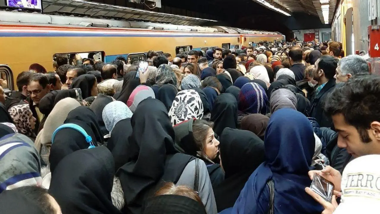 علت ازدحام جمعیت در خط یک مترو مشخص شد