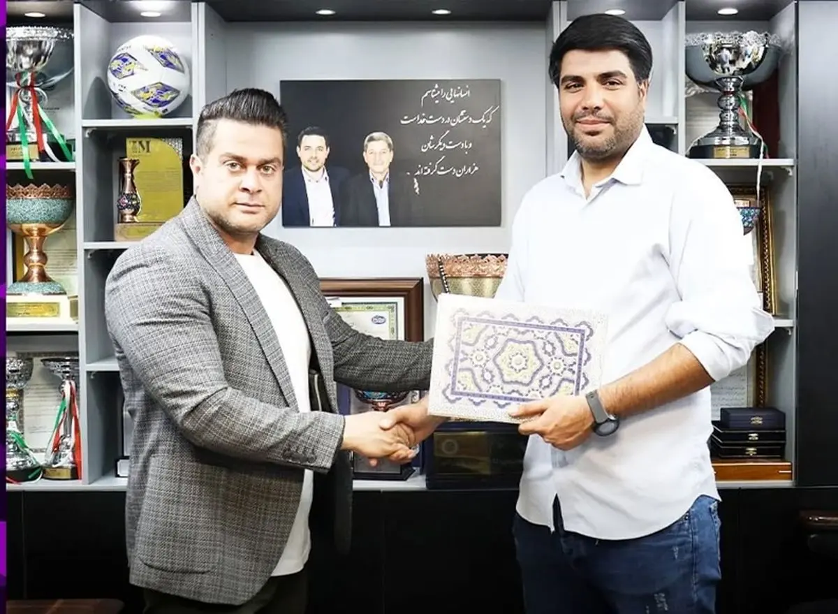 وحید بیاتلو سرمربی تیم مدعی صعود ماند!