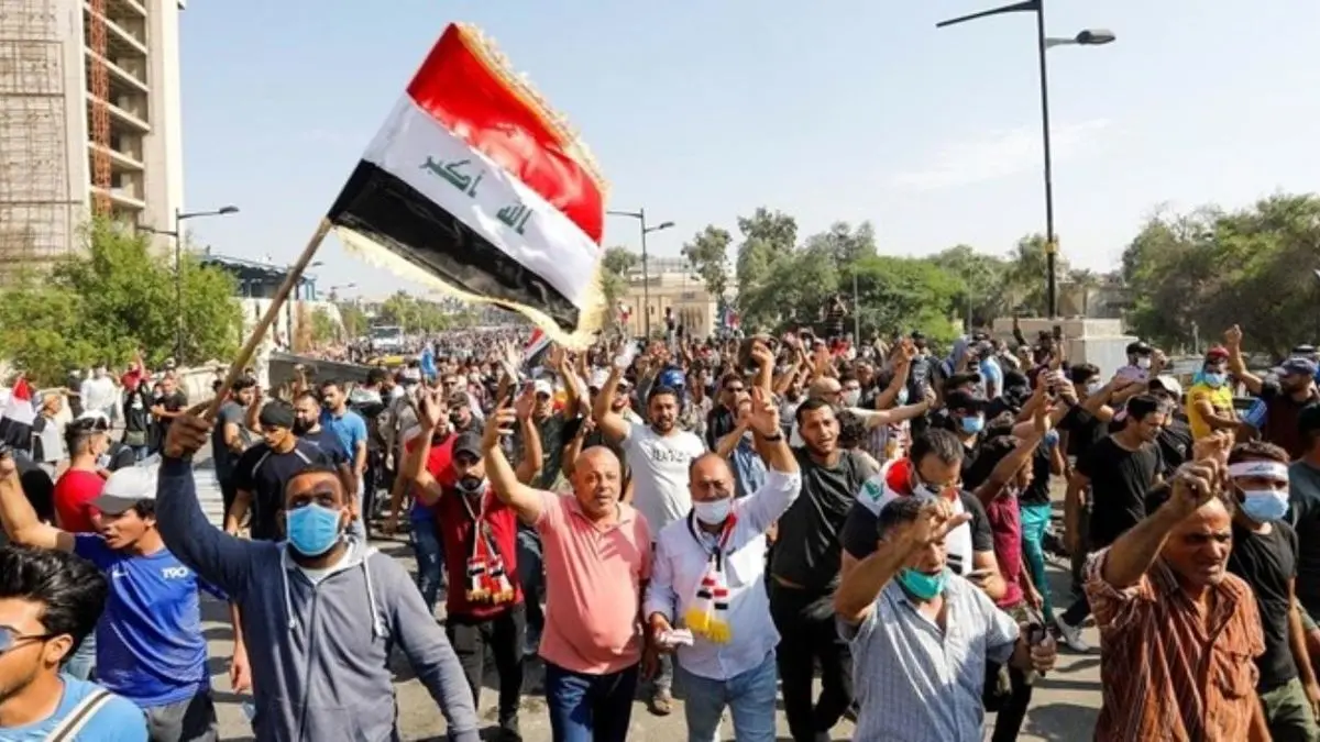 معترضان عراقی ادارات دولتی را تعطیل کردند
