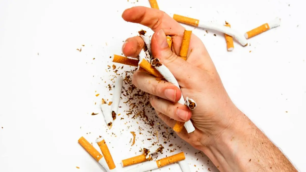 امارات باعث افزایش ترک سیگار در عربستان شد